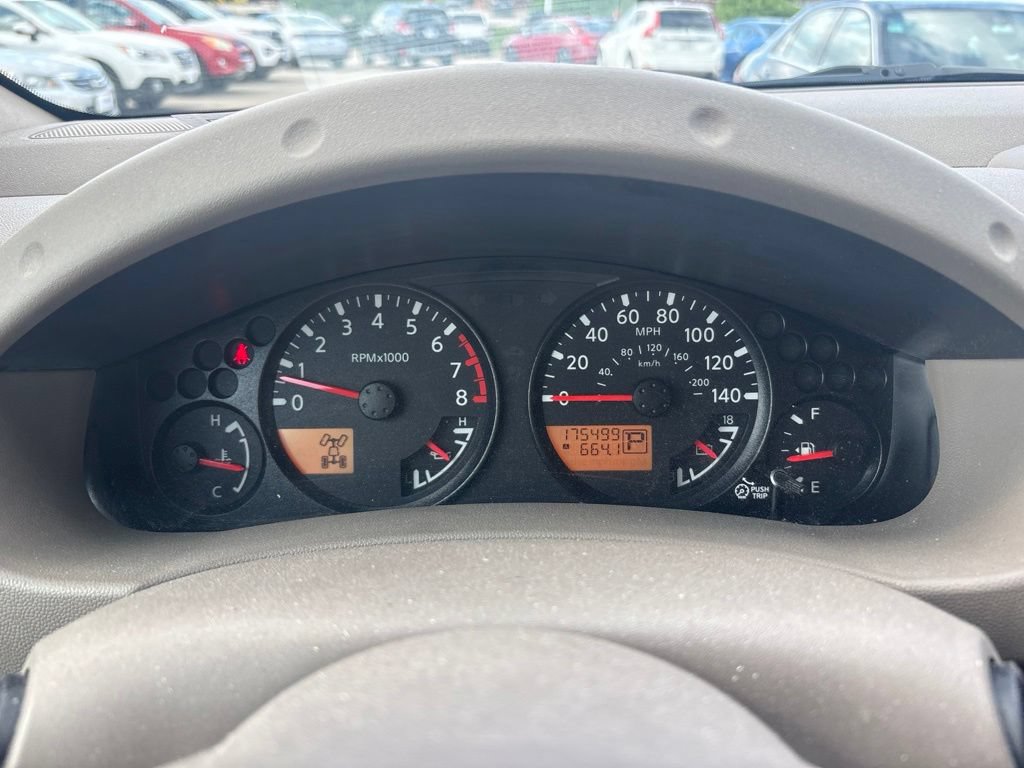 Used 2011 Nissan Frontier SV AWD/4WD image 15
