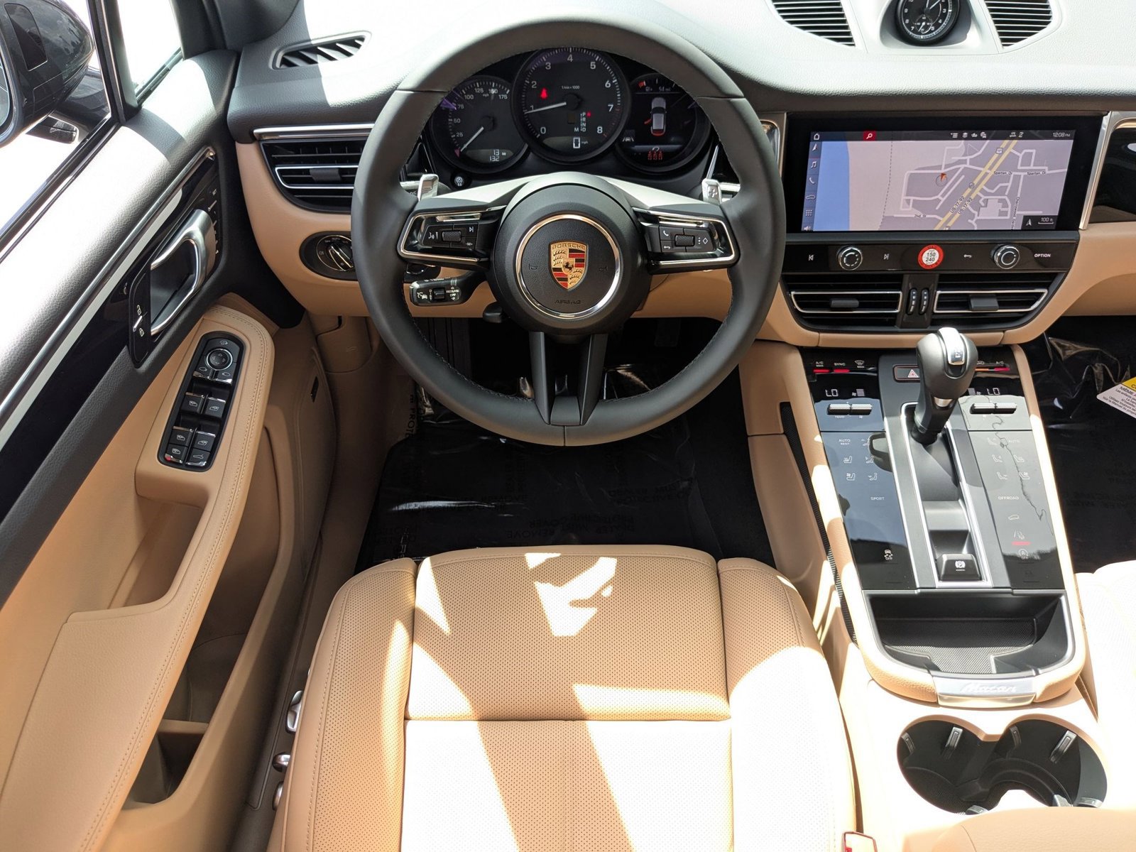 New 2026 Porsche Macan AWD/4WD image 14