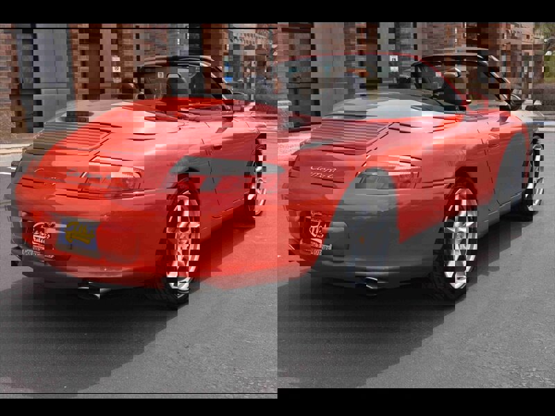 Used 2004 Porsche 911 Carrera 4 image 14