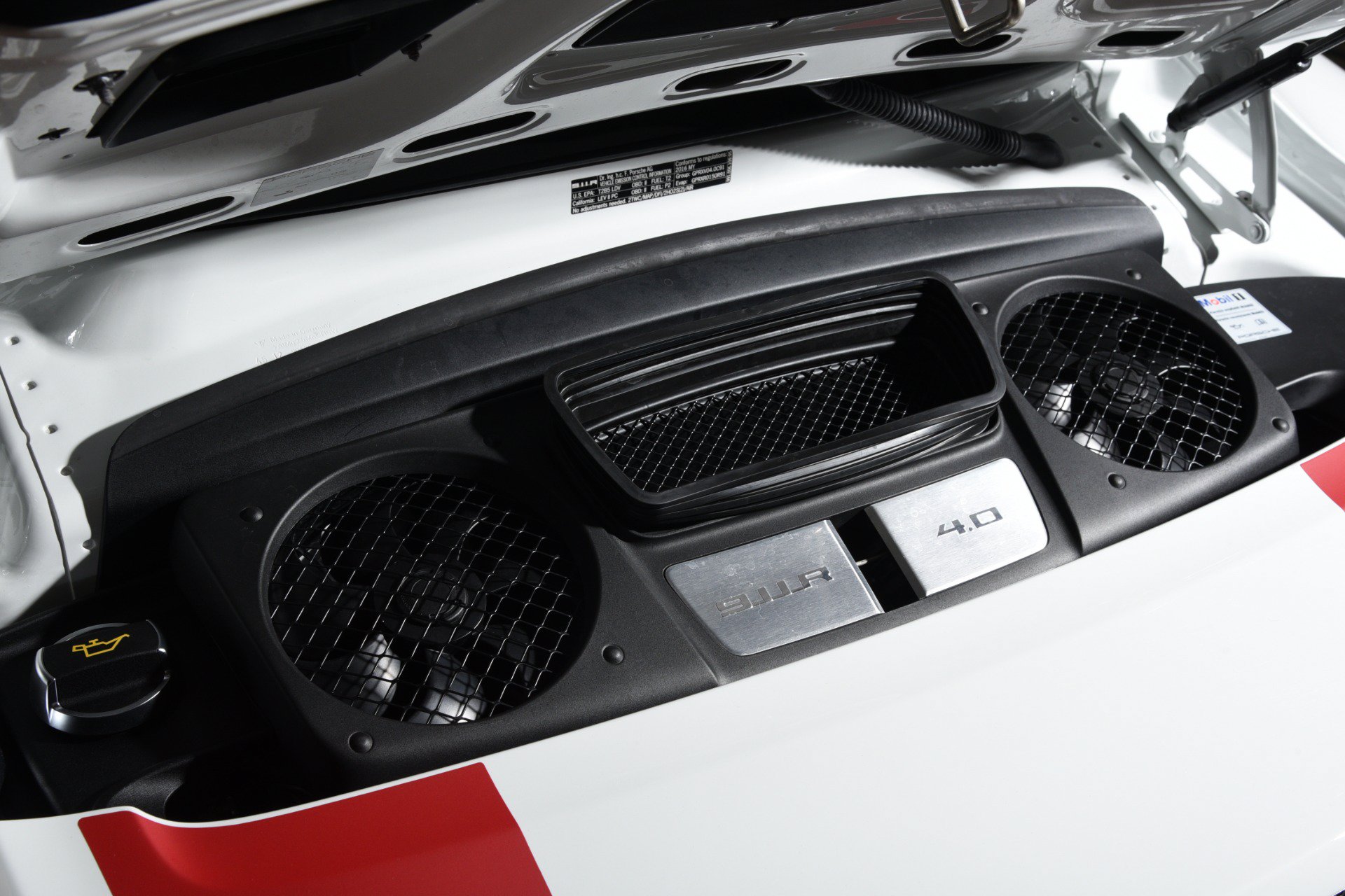 Used 2016 Porsche 911 R RWD image 30