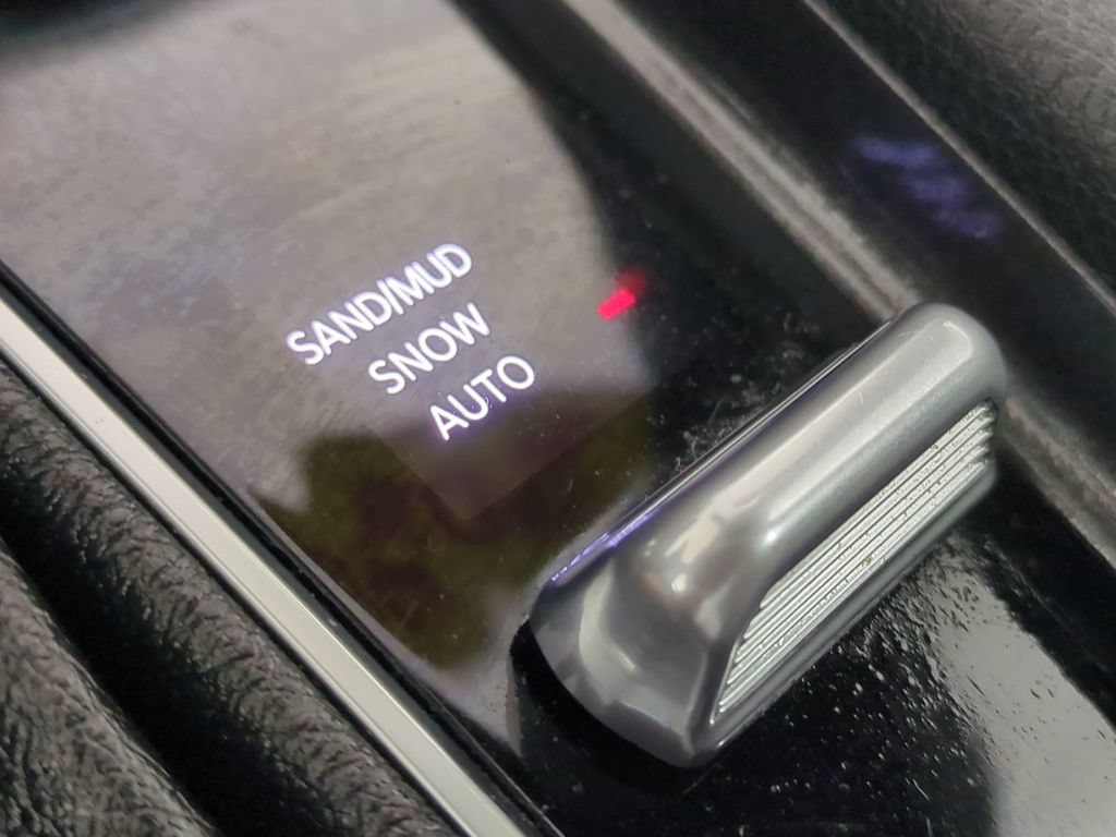 Used 2024 Jeep Compass Latitude AWD/4WD image 26