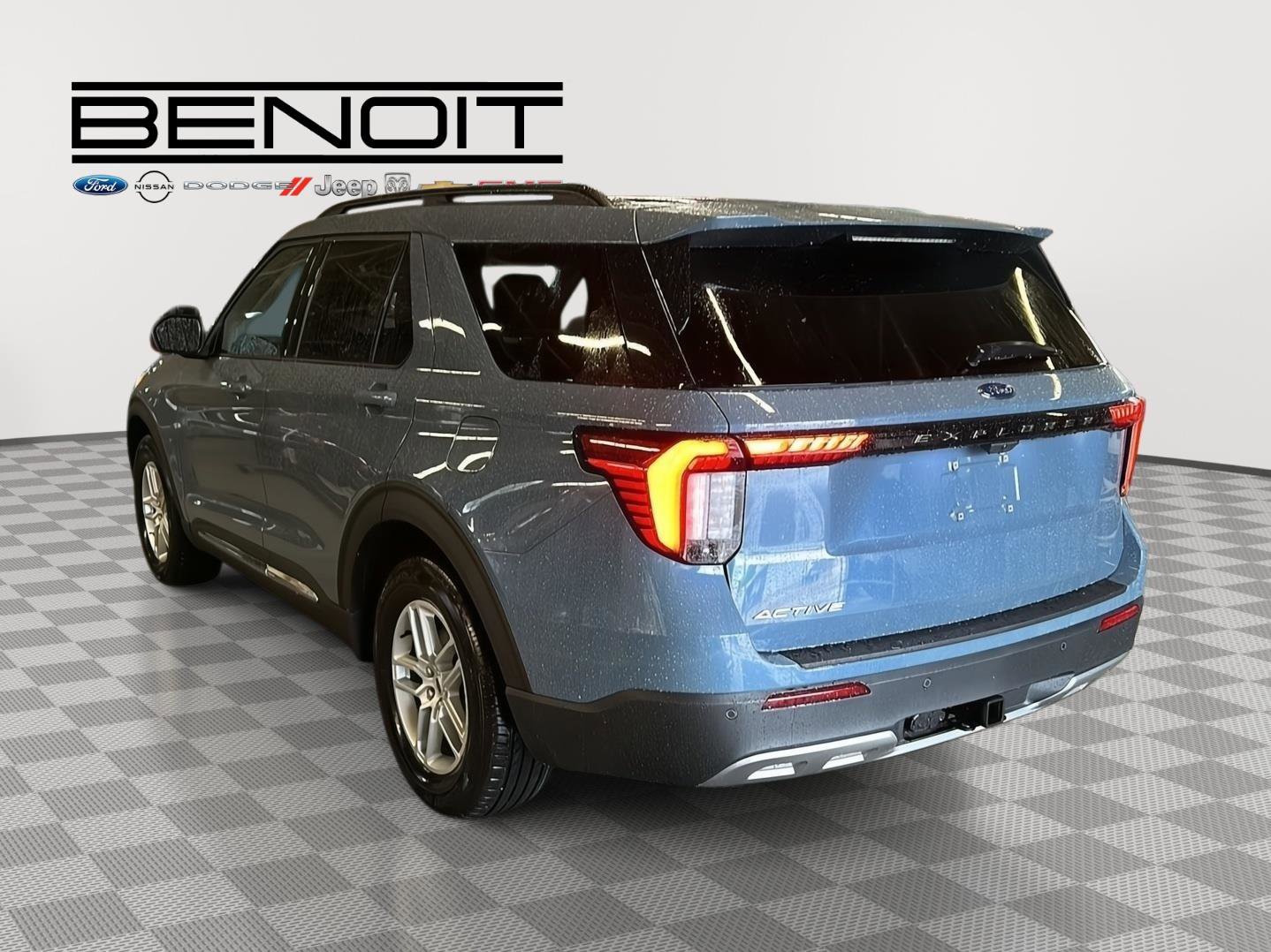 New 2025 Ford Explorer Active w/ Active Comfort Package image 7
