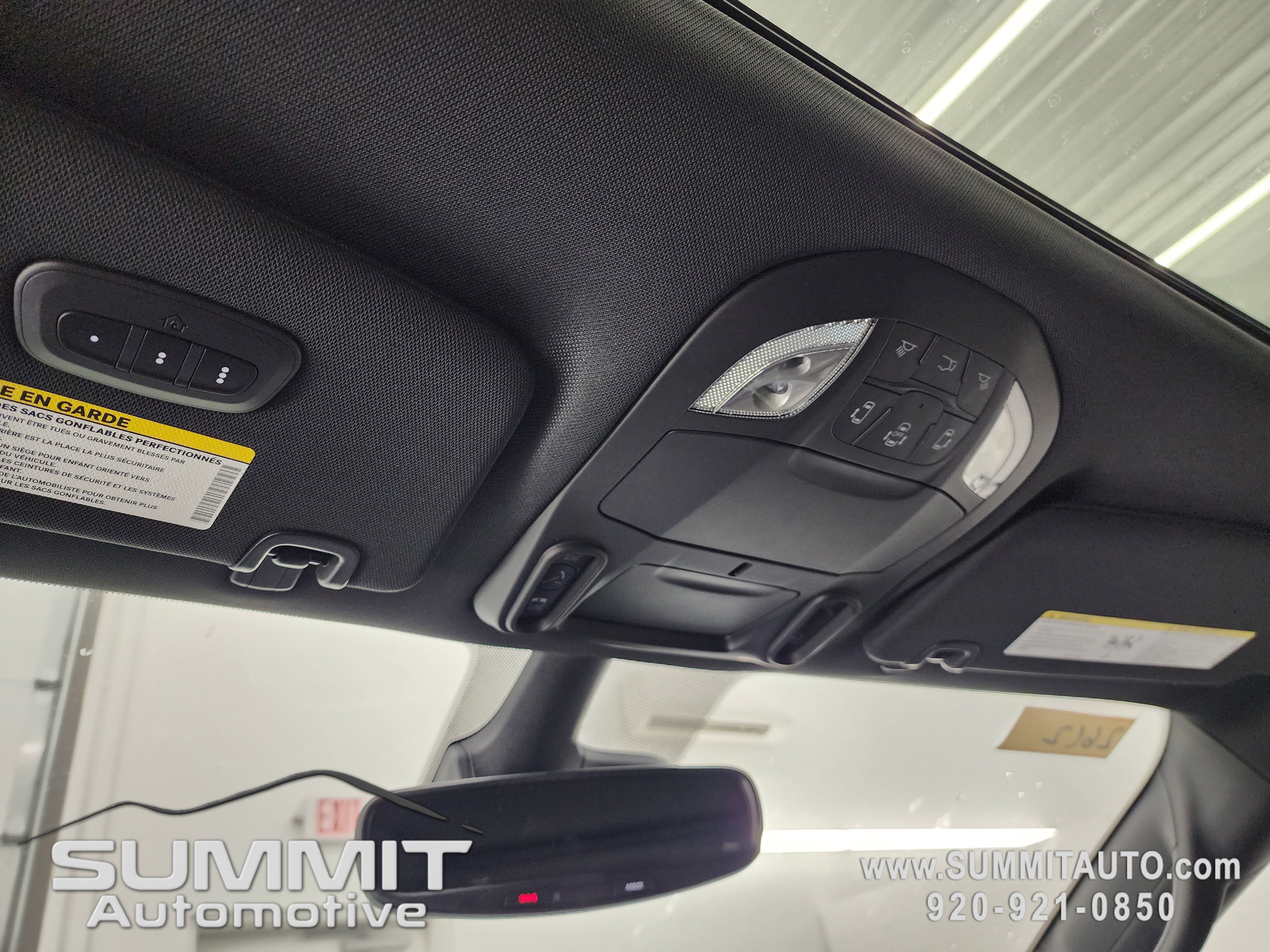 New 2026 Chrysler Pacifica Limited w/ S Appearance Package image 12