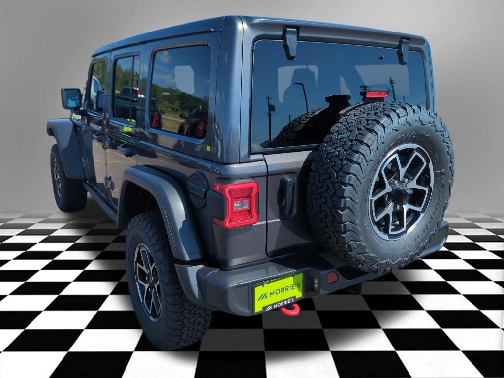Used 2025 Jeep Wrangler Unlimited Rubicon w/ Convenience Group AWD/4WD image 5