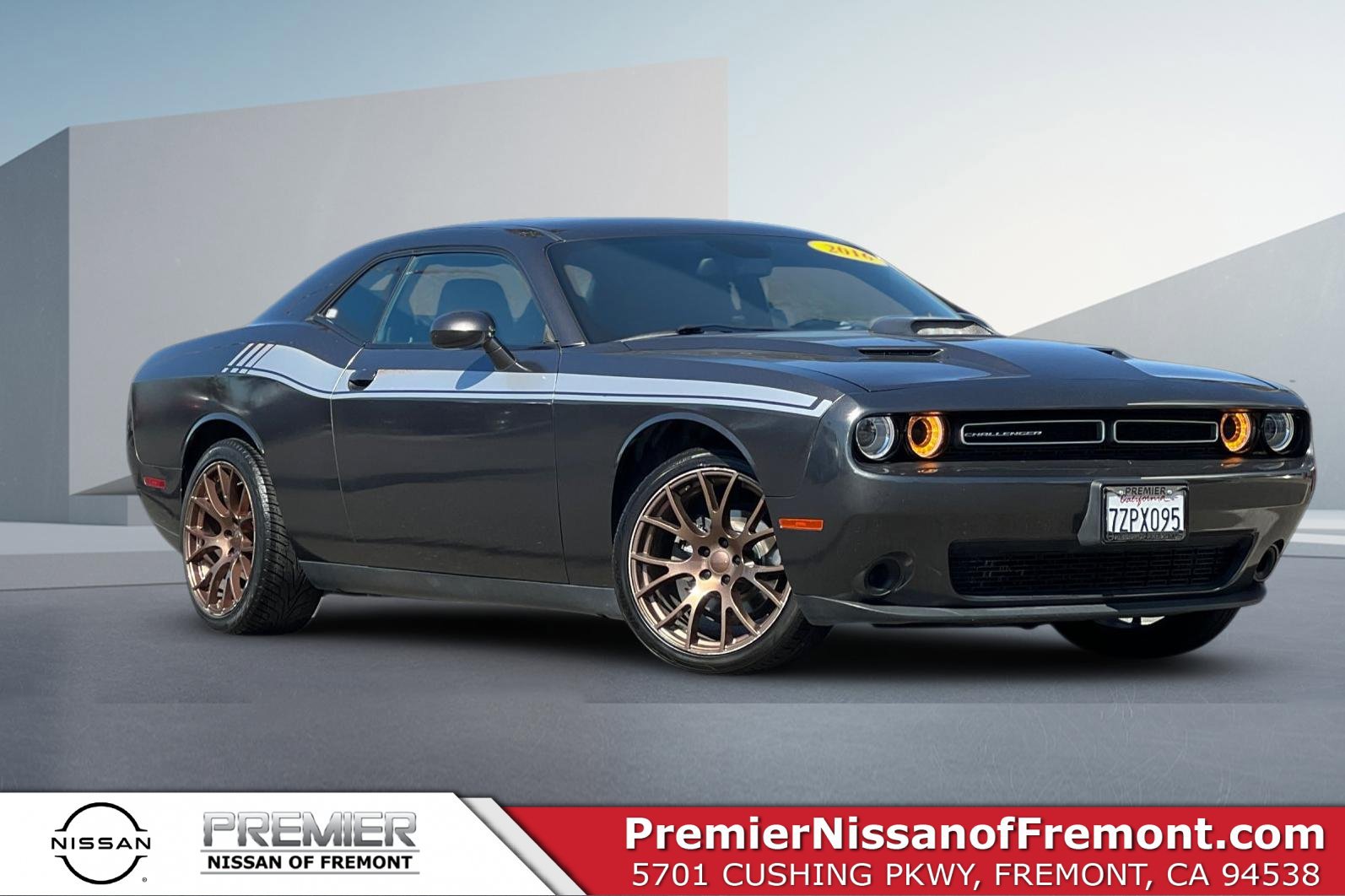 Used 2016 Dodge Challenger SXT