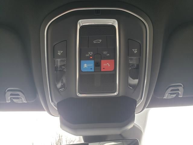 New 2026 Jeep Grand Wagoneer 4WD image 27