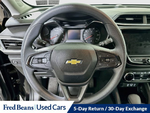 Used 2023 Chevrolet TrailBlazer LT w/ Convenience Package AWD/4WD image 17
