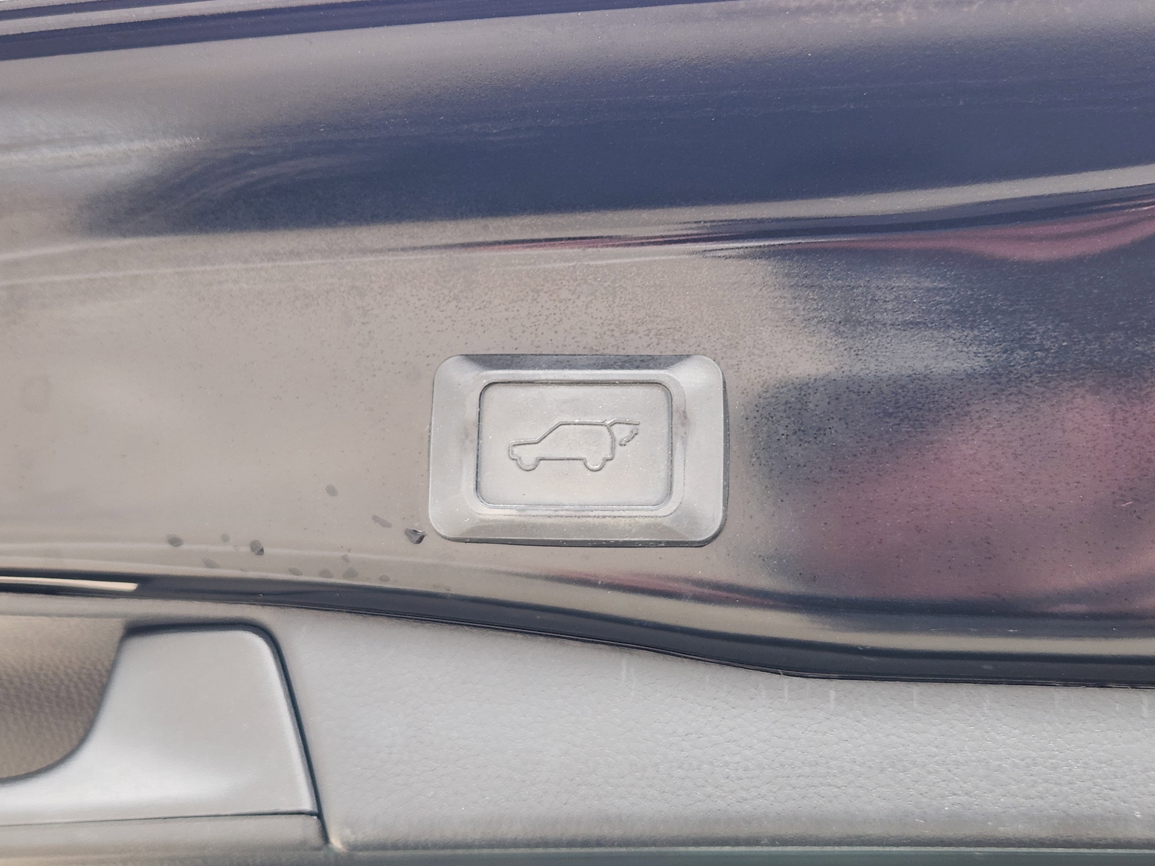 Used 2021 Toyota RAV4 XLE w/ Convenience Package image 29