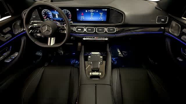 New 2026 Mercedes-Benz GLS 580 4MATIC image 4