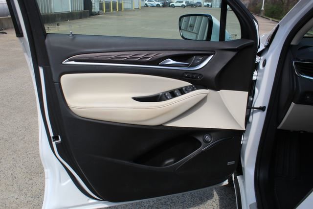 Used 2022 Buick Enclave Avenir w/ Avenir Technology Package image 8