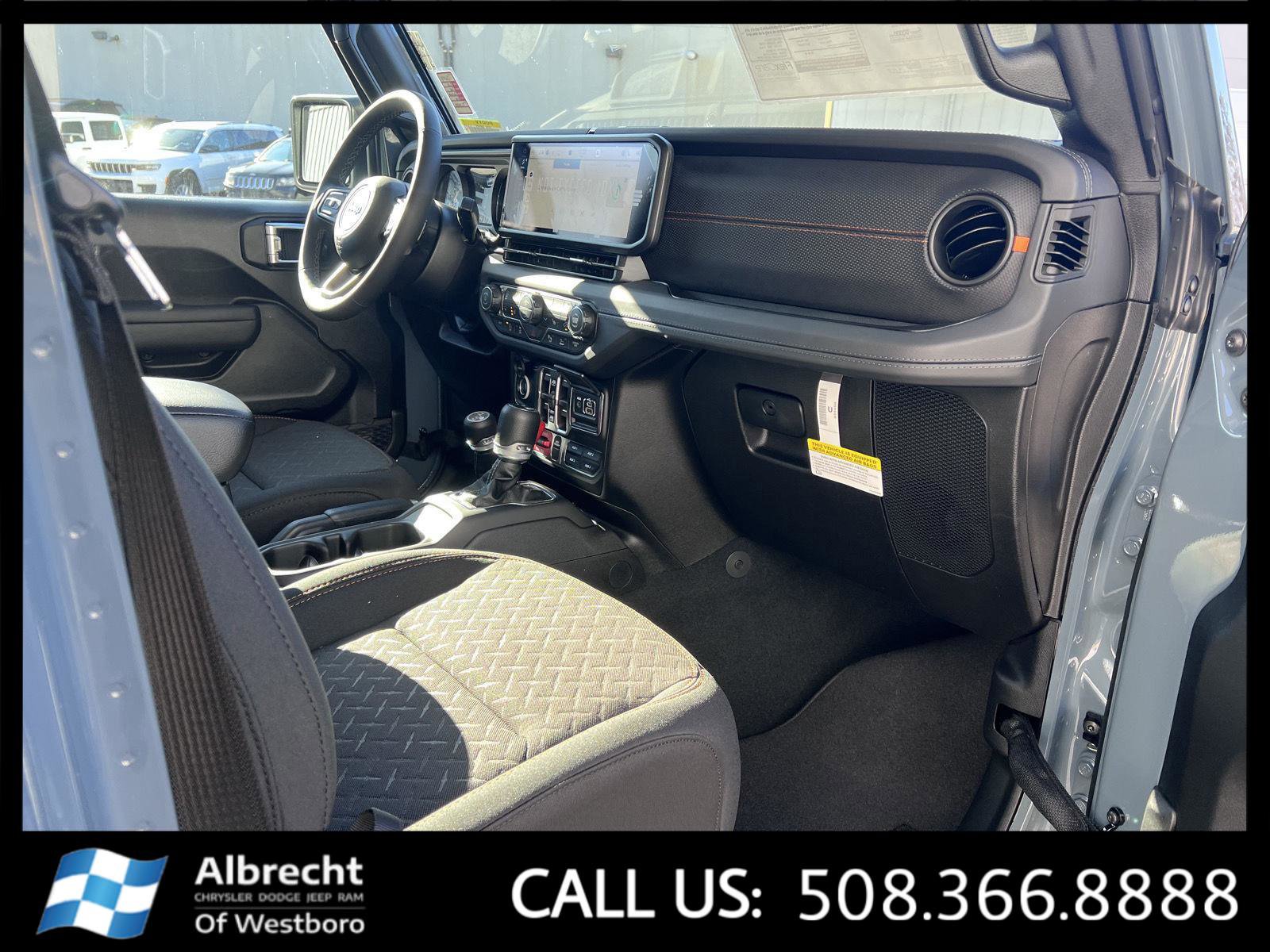 New 2026 Jeep Gladiator Mojave w/ Safety Group image 17