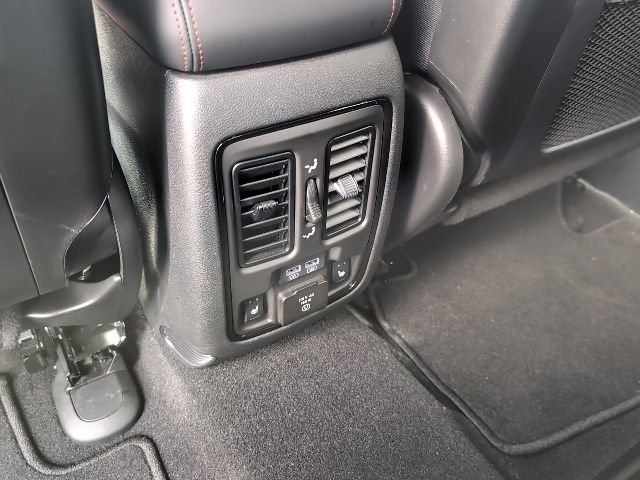 Used 2024 Dodge Durango R/T image 30