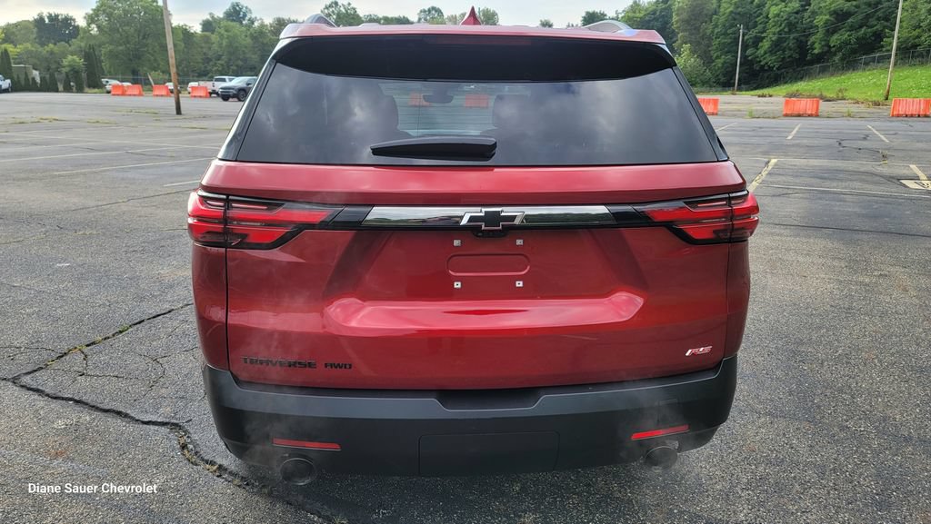 Used 2023 Chevrolet Traverse RS AWD/4WD image 10
