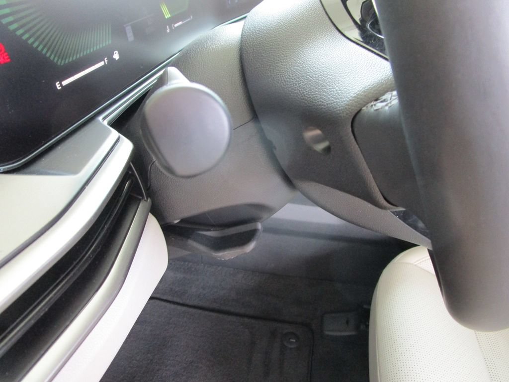 Used 2025 Kia Sorento S w/ Panoramic Sunroof Package FWD image 31