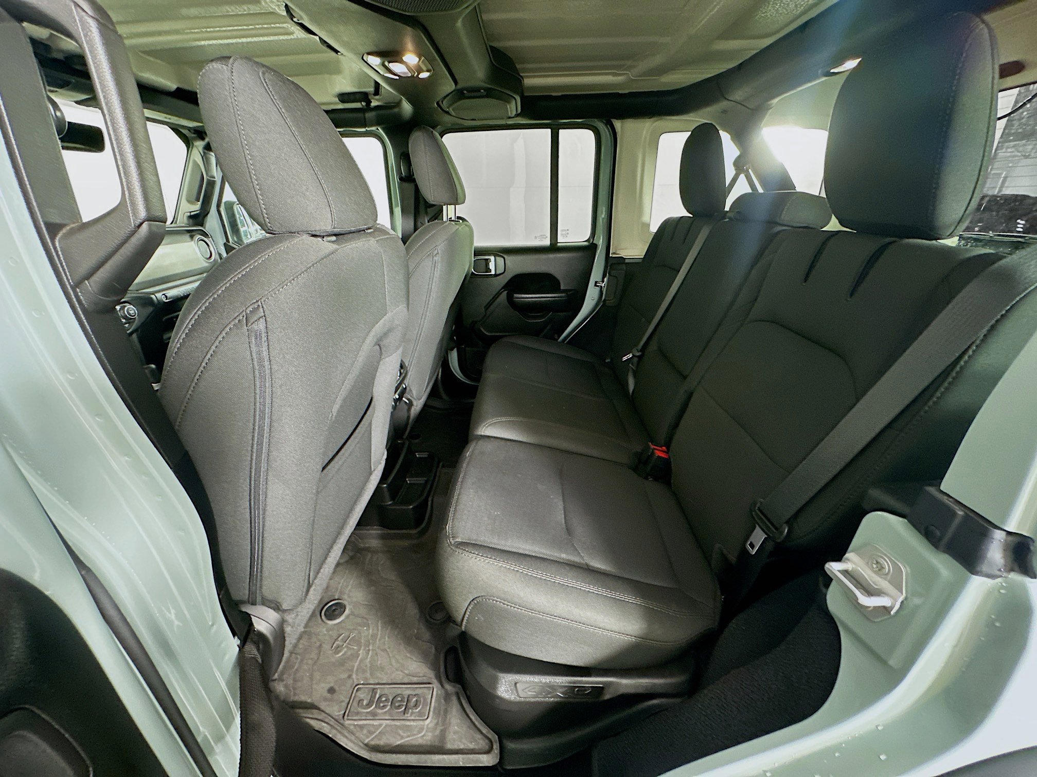 Used 2023 Jeep Wrangler Unlimited w/ 8.4" Radio Group AWD/4WD image 27