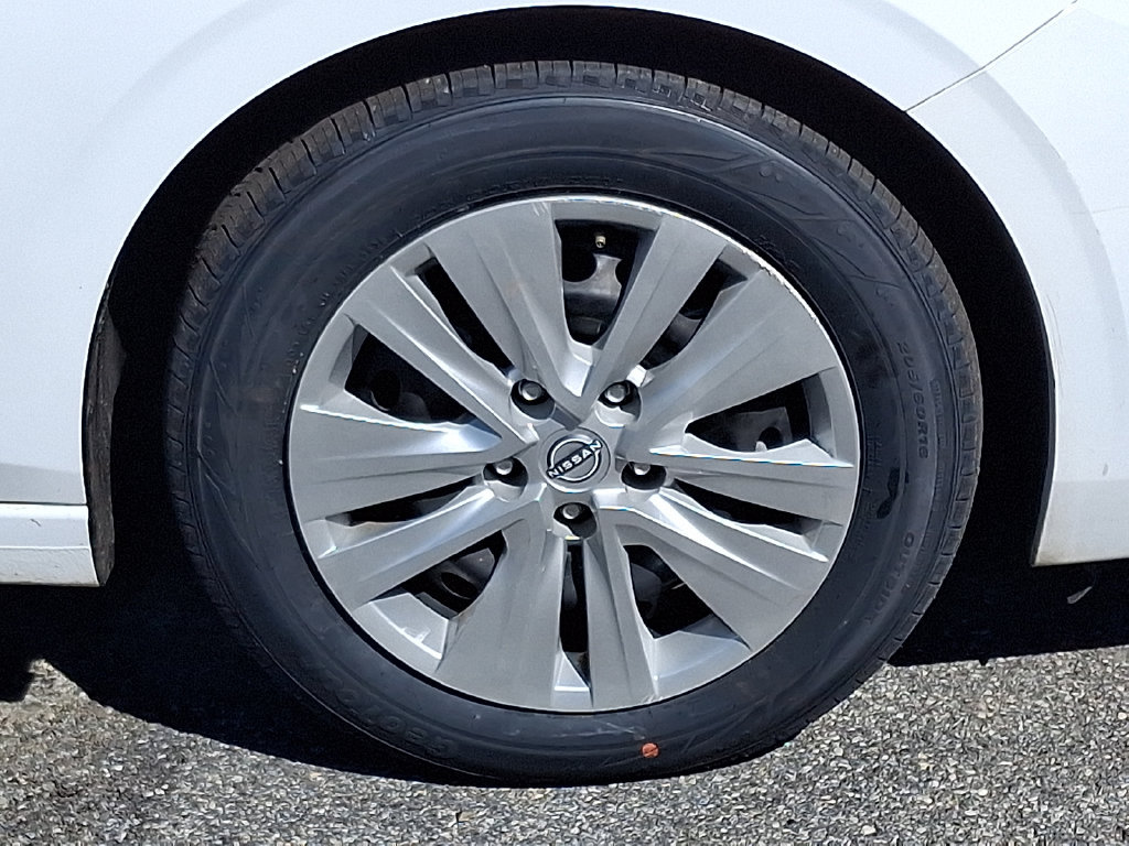 Certified 2024 Nissan Sentra S FWD image 9