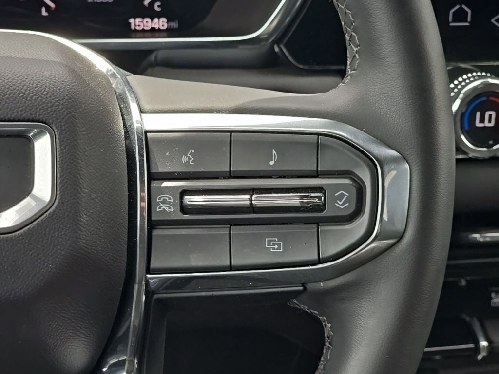 Used 2025 GMC Canyon Elevation w/ Convenience Package image 26