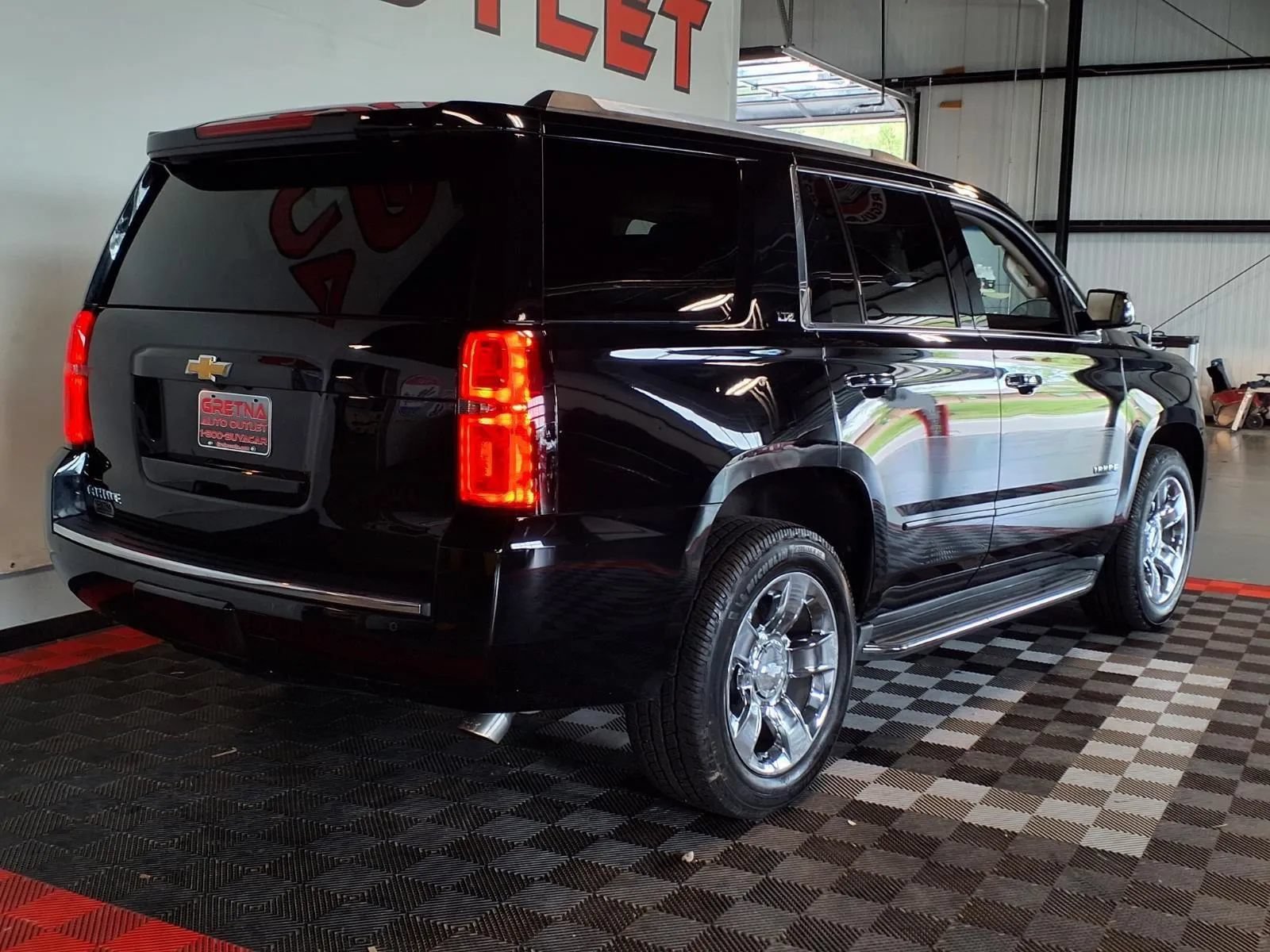 Used 2015 Chevrolet Tahoe LTZ w/ Max Trailering Package AWD/4WD image 9