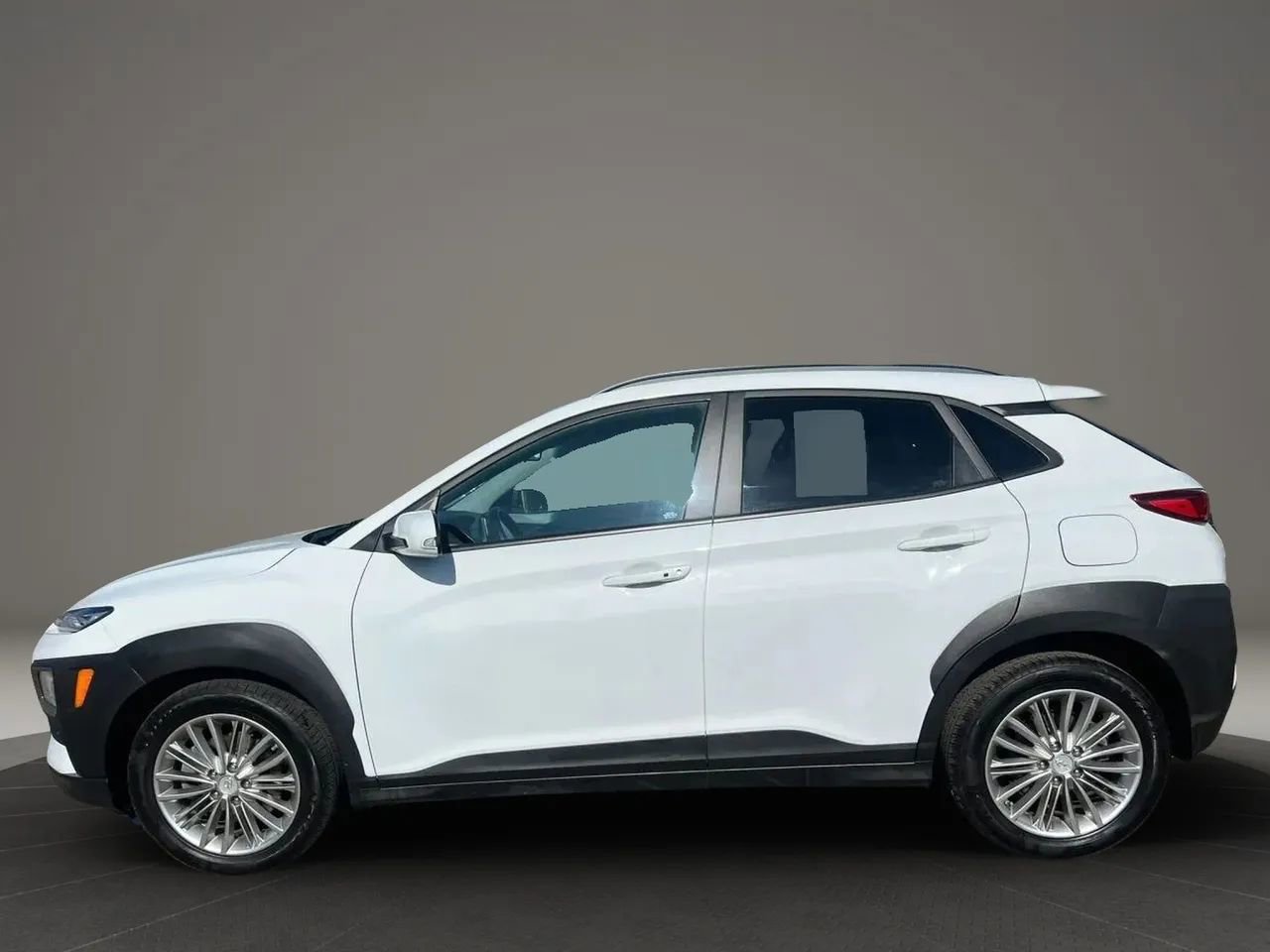 Used 2021 Hyundai Kona SEL w/ Cargo Package image 8