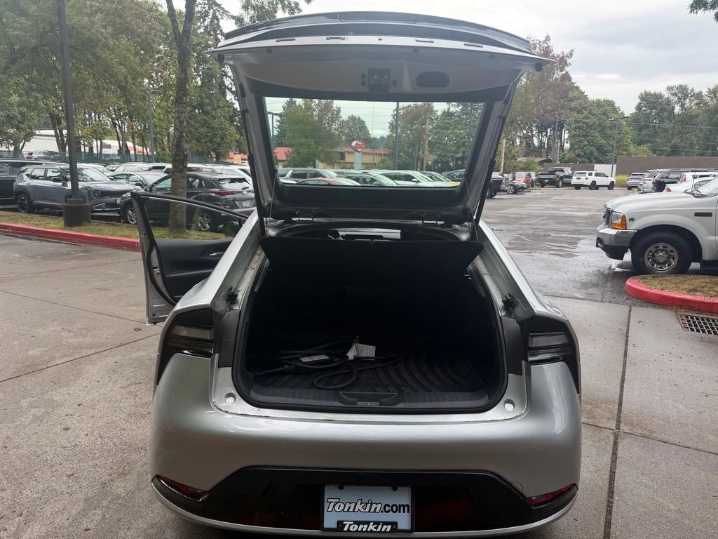 Used 2023 Toyota Prius Prime FWD image 15