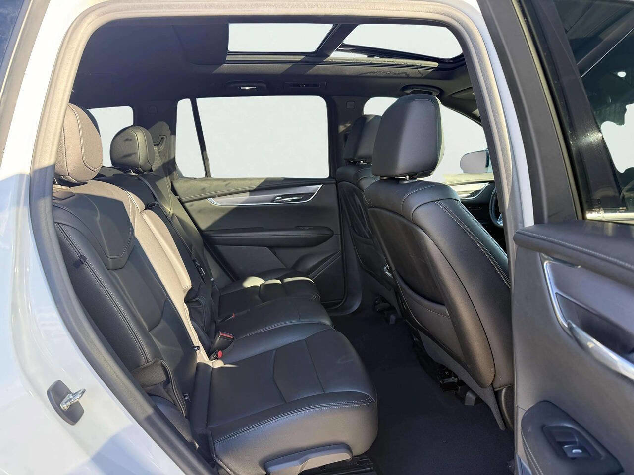 Used 2021 Cadillac XT6 Luxury FWD image 14