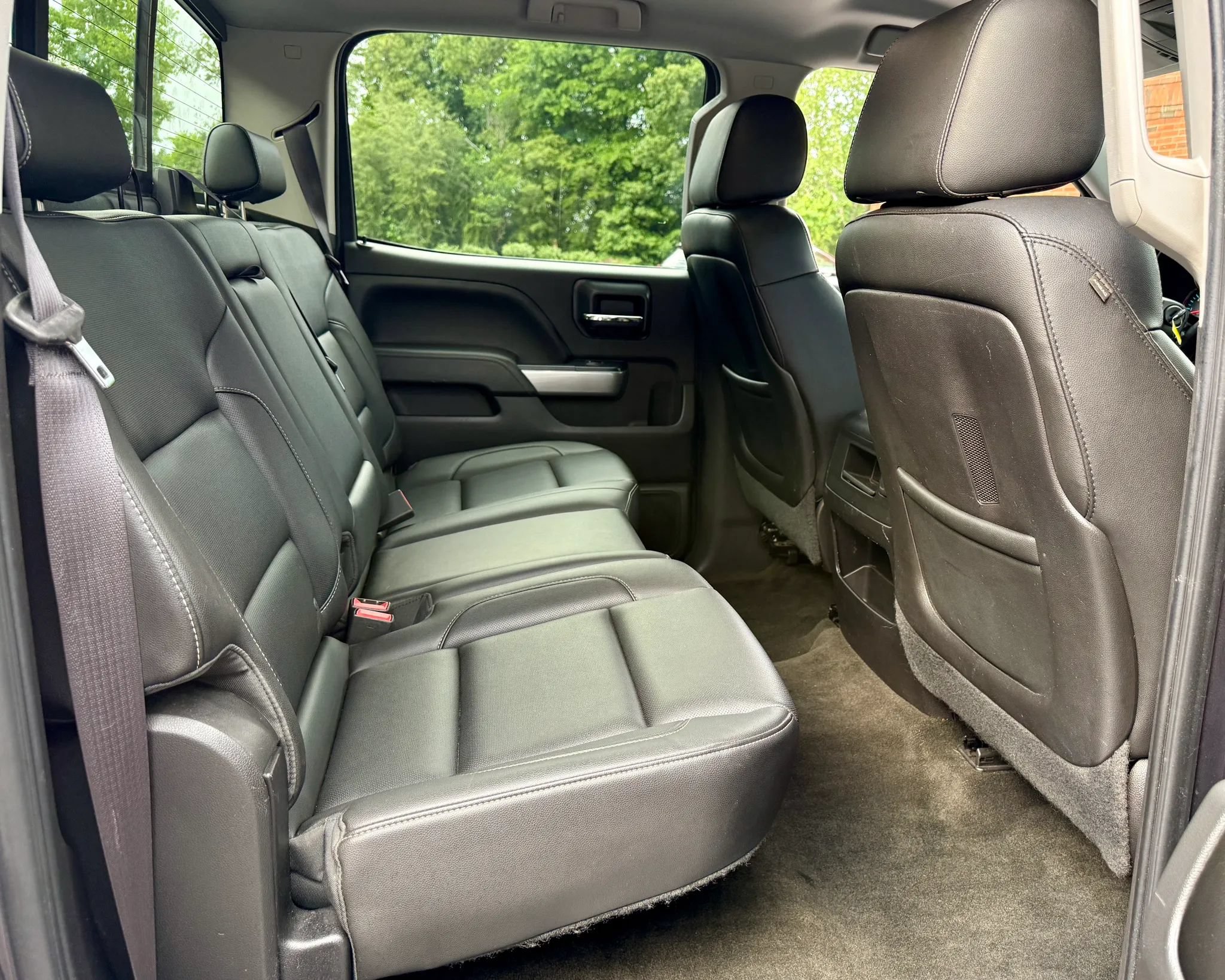 Used 2015 Chevrolet Silverado 1500 LTZ Z71 w/ LTZ Plus Package AWD/4WD image 23