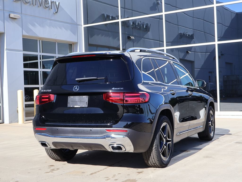 New 2026 Mercedes-Benz GLB 250 4MATIC image 7