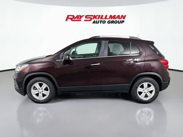 Used 2020 Chevrolet Trax LT w/ LT Convenience Package FWD image 4
