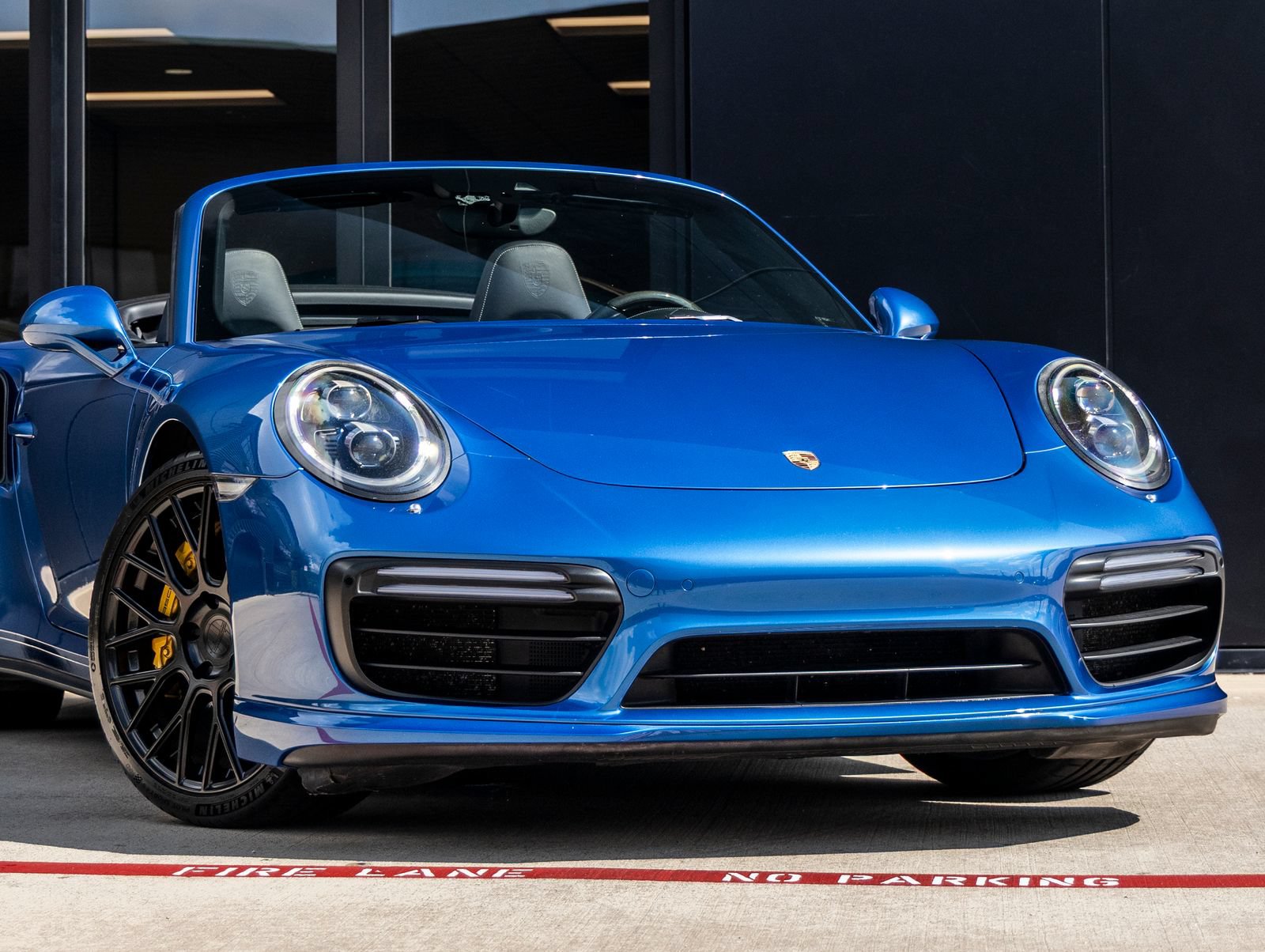 Used 2017 Porsche 911 Turbo S AWD/4WD image 9