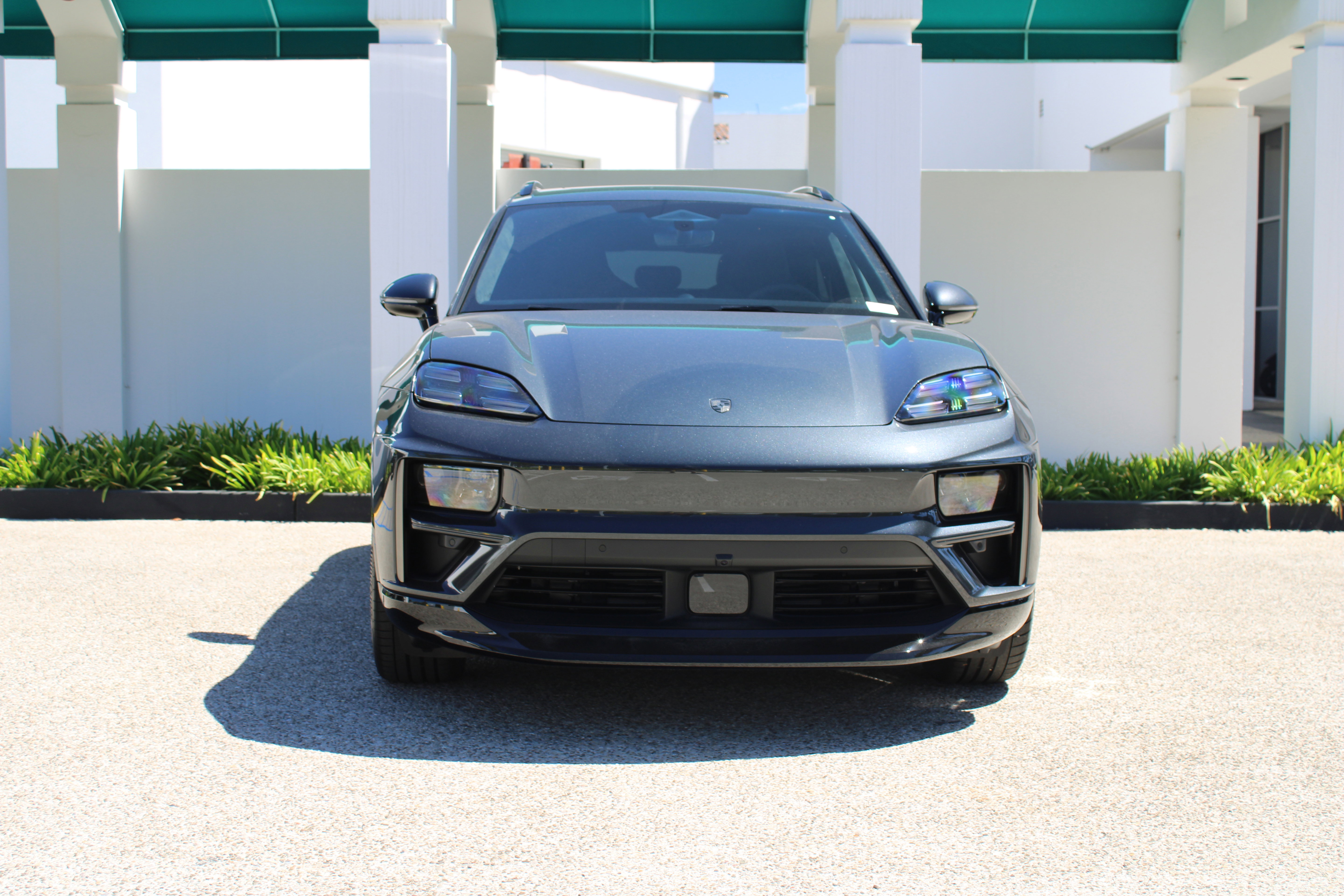 New 2025 Porsche Macan Turbo Electric image 10