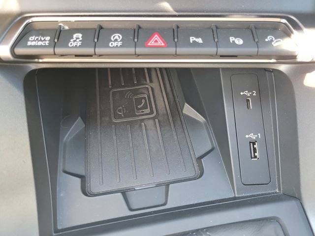 Used 2020 Audi Q3 2.0T Prestige w/ Prestige Package image 26