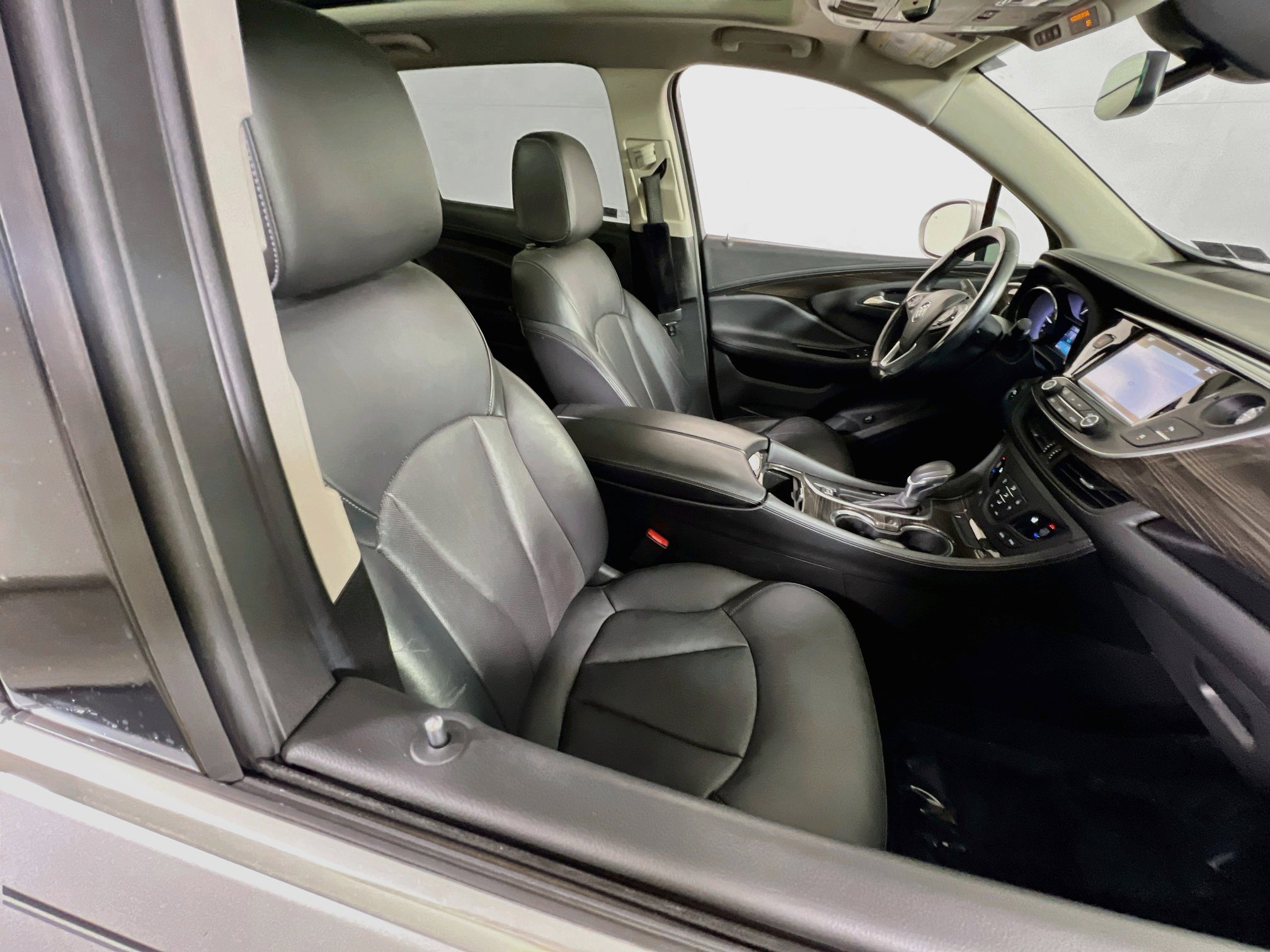 Used 2019 Buick Envision Essence AWD/4WD image 28