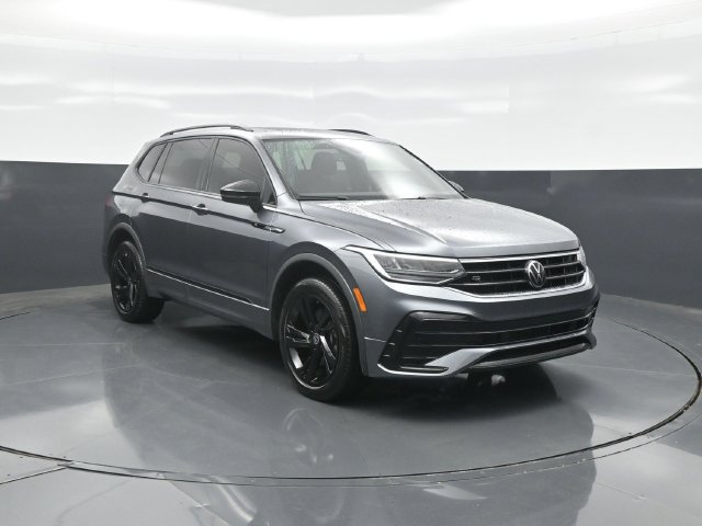 Used 2023 Volkswagen Tiguan SE R-Line