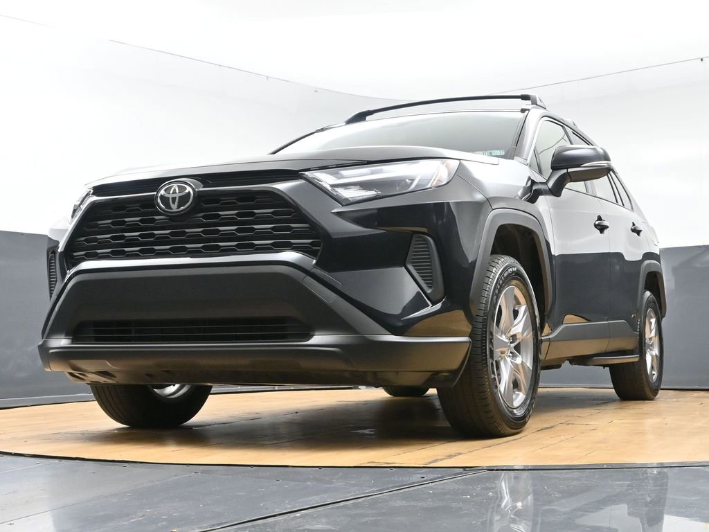 Used 2025 Toyota RAV4 XLE image 49