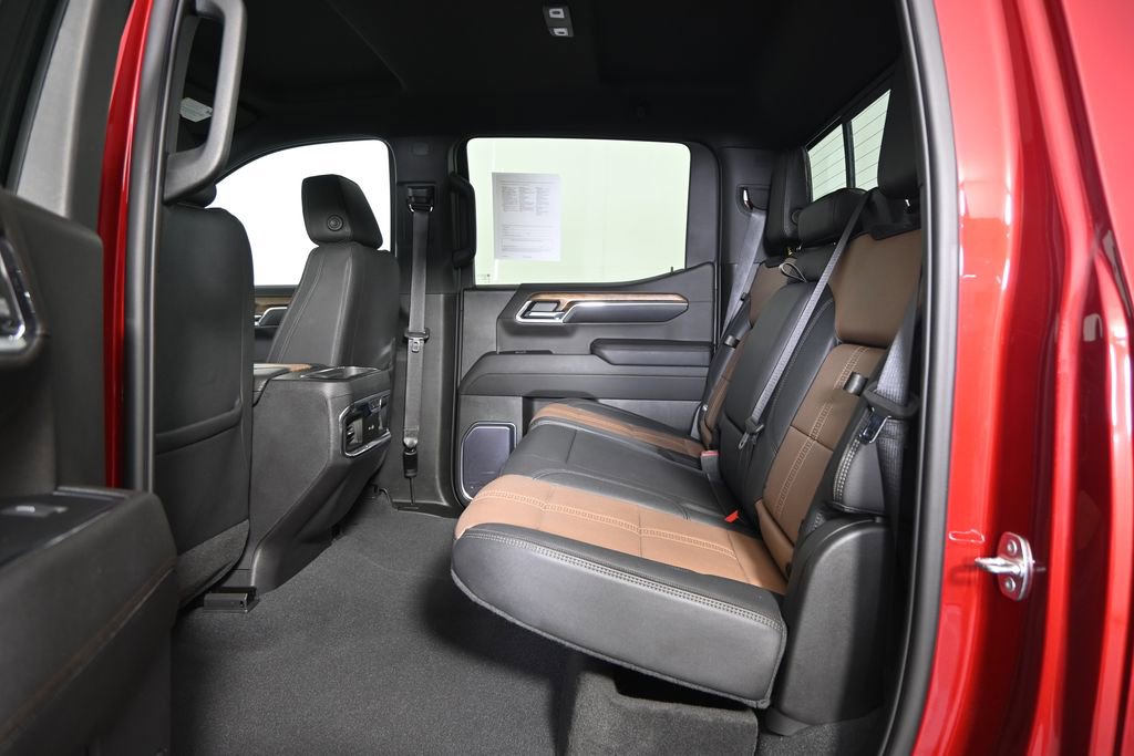 Used 2023 Chevrolet Silverado 1500 High Country w/ Technology Package image 18