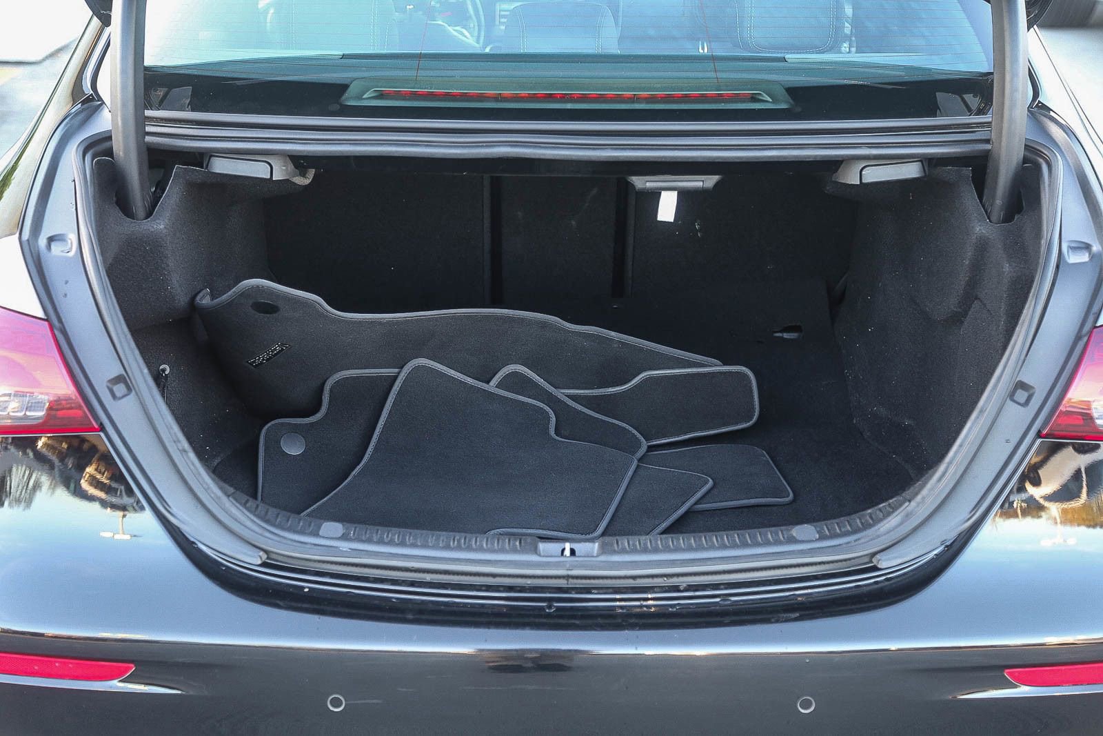 Used 2022 Mercedes-Benz E 350 Sedan image 23