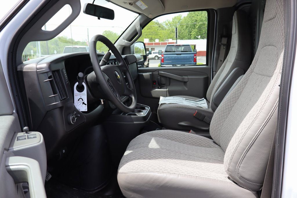 New 2025 Chevrolet Express 2500 w/ Driver Convenience Package image 3