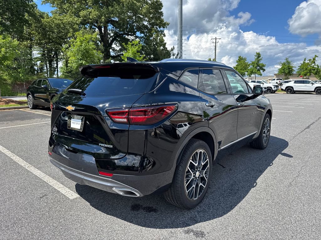 New 2025 Chevrolet Blazer Premier w/ Driver Confidence II Package FWD image 5