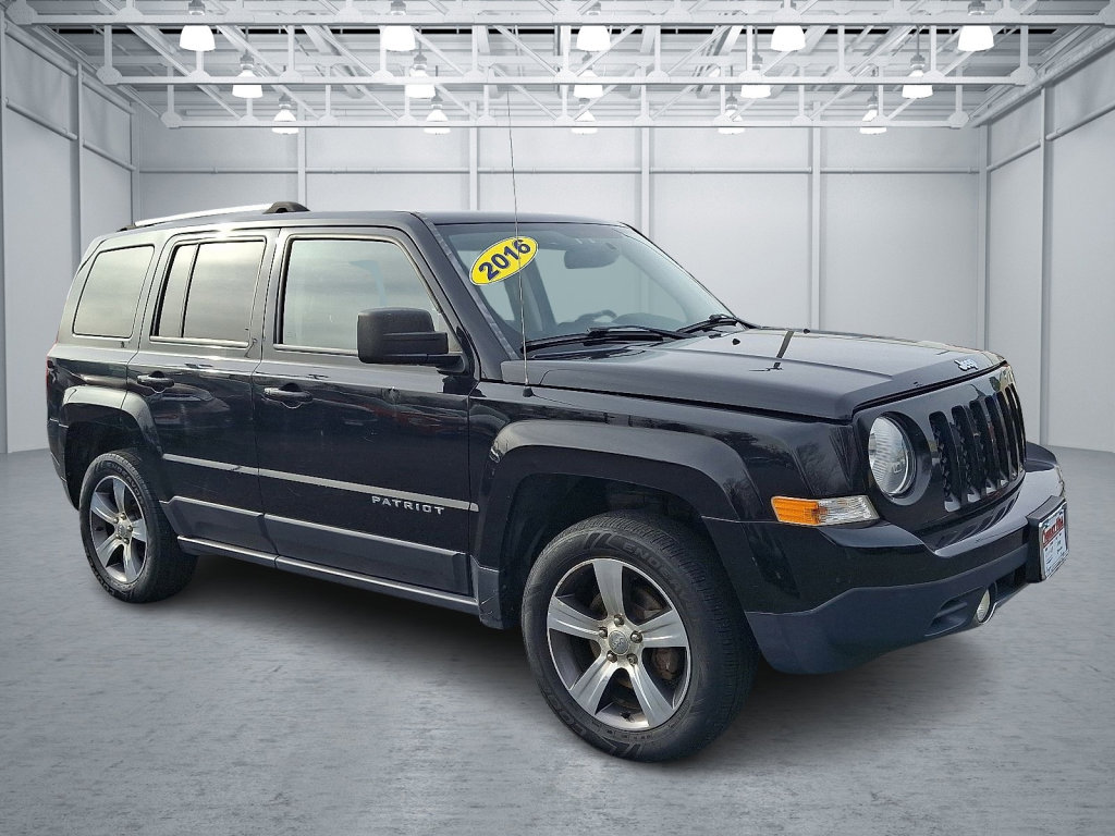 Used 2016 Jeep Patriot High Altitude image 7