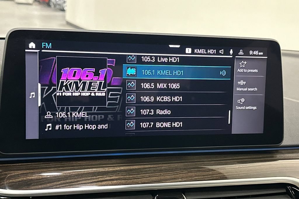 Used 2023 BMW 530e w/ Premium Package RWD image 20