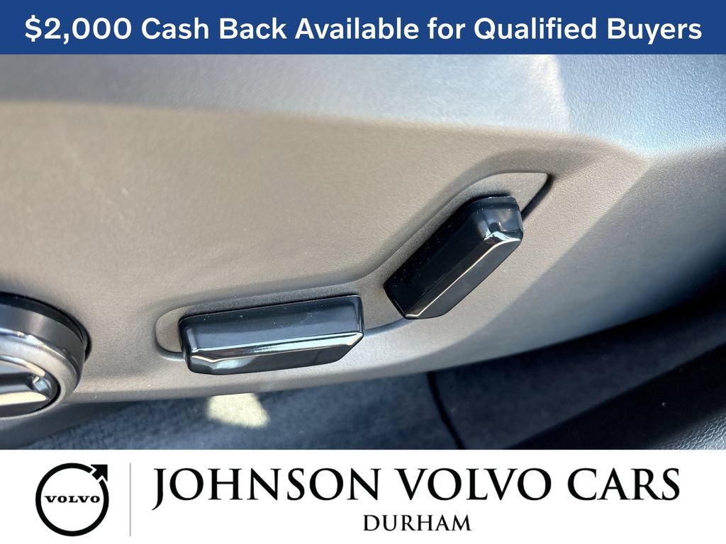 New 2026 Volvo XC60 T8 Plus w/ Protection Package Premier AWD/4WD image 14
