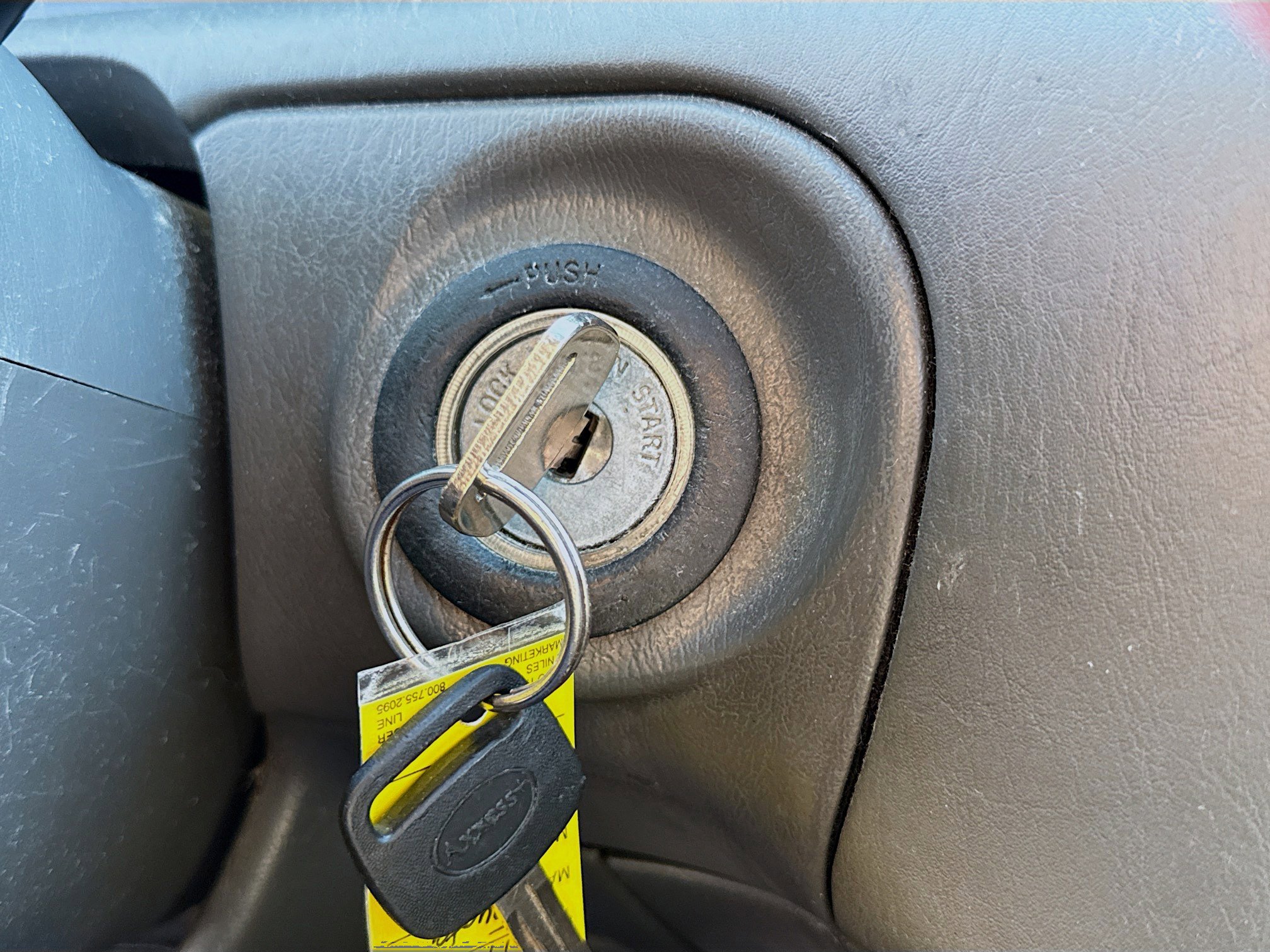 Used 1999 Toyota Camry LE image 7