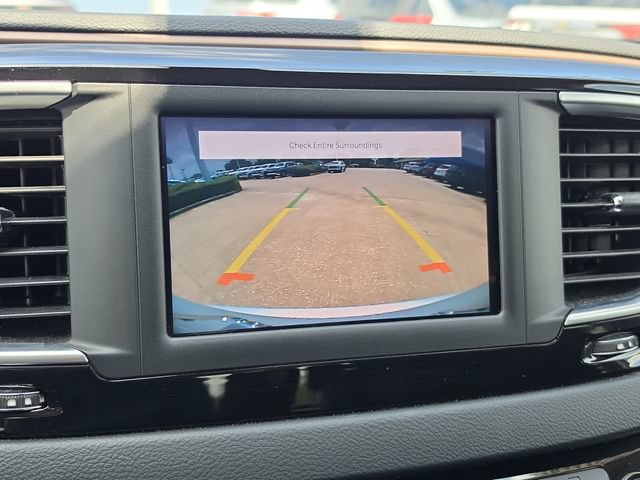 Used 2022 Chrysler Voyager LX FWD image 25