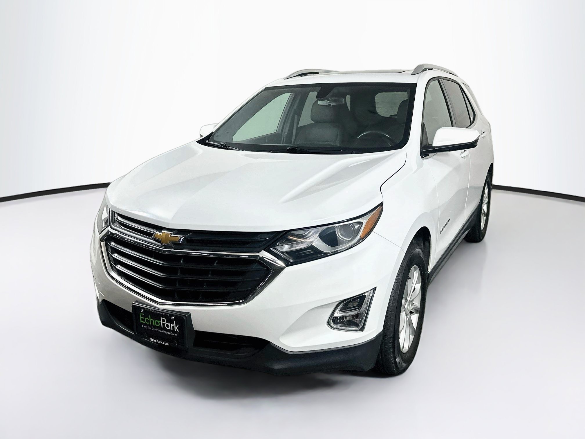 Used 2019 Chevrolet Equinox LT w/ Sun & Navigation Package AWD/4WD image 3