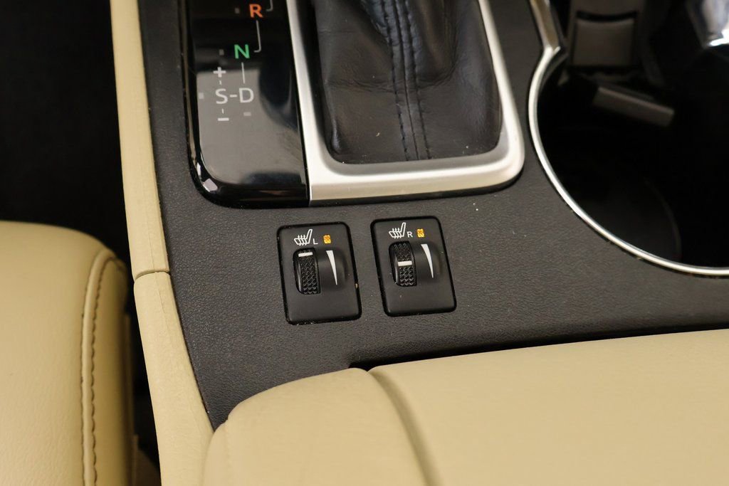 Used 2019 Toyota Highlander XLE image 7