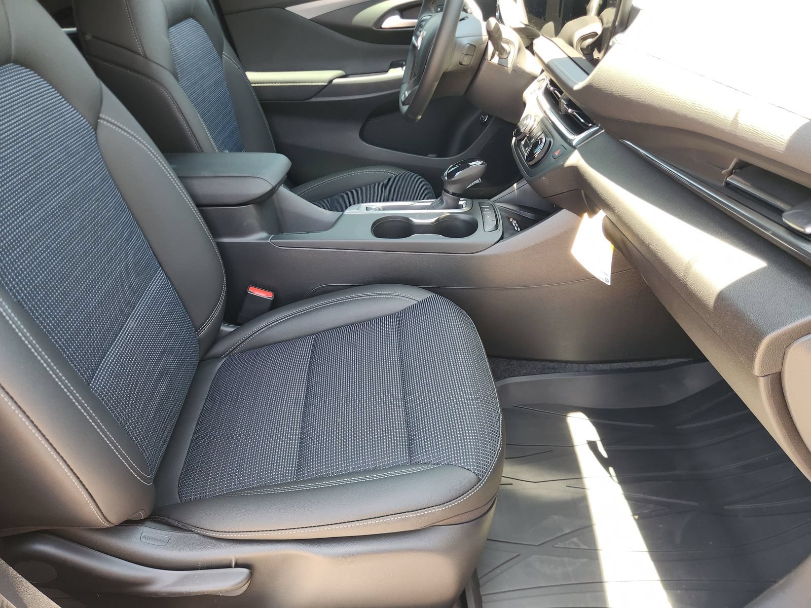 New 2026 Buick Envista Sport Touring w/ Convenience I Package FWD image 17