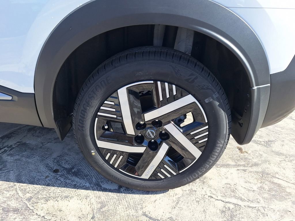 Used 2026 Nissan Kicks SV image 23