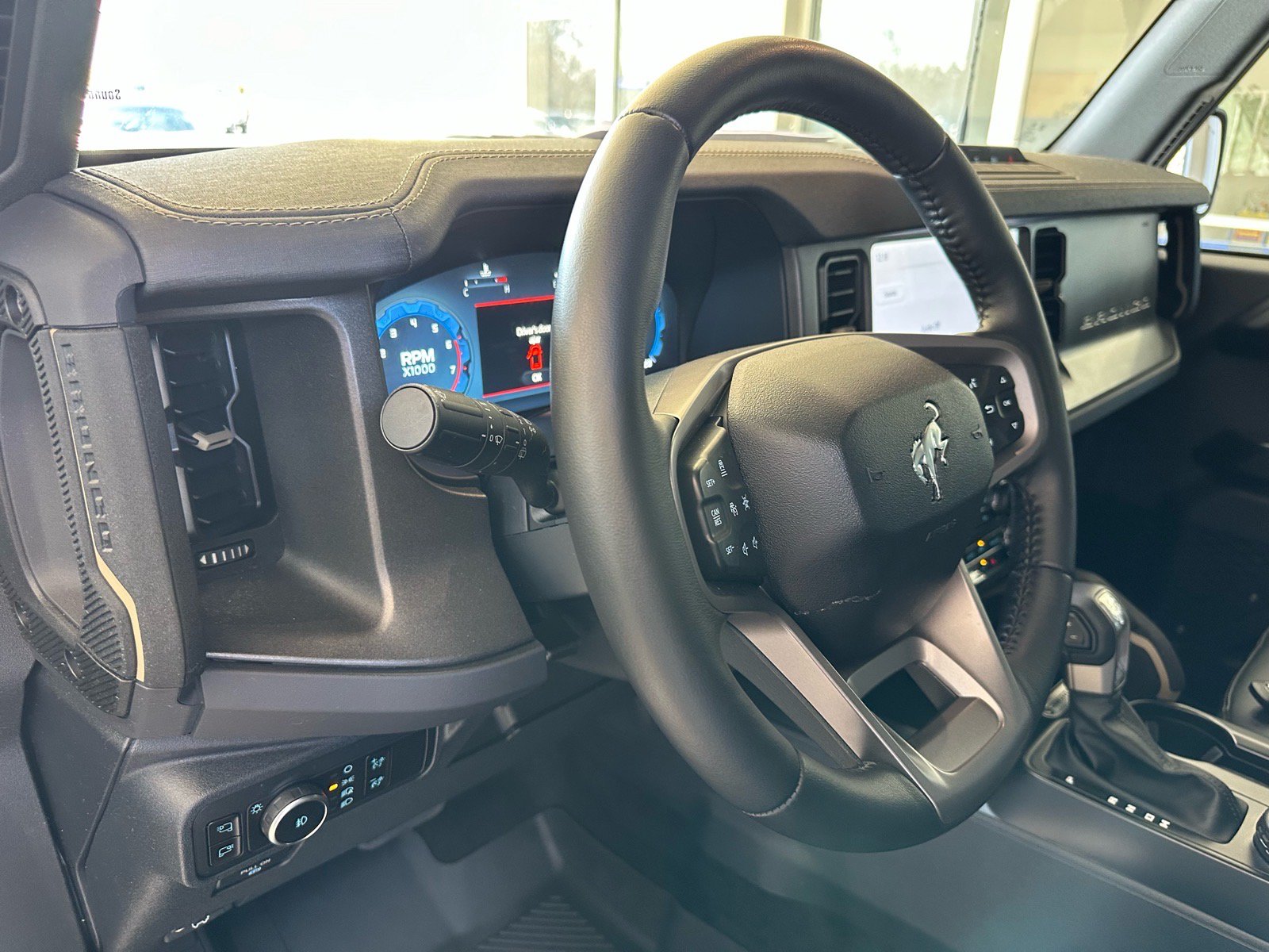Certified 2025 Ford Bronco Badlands AWD/4WD image 21