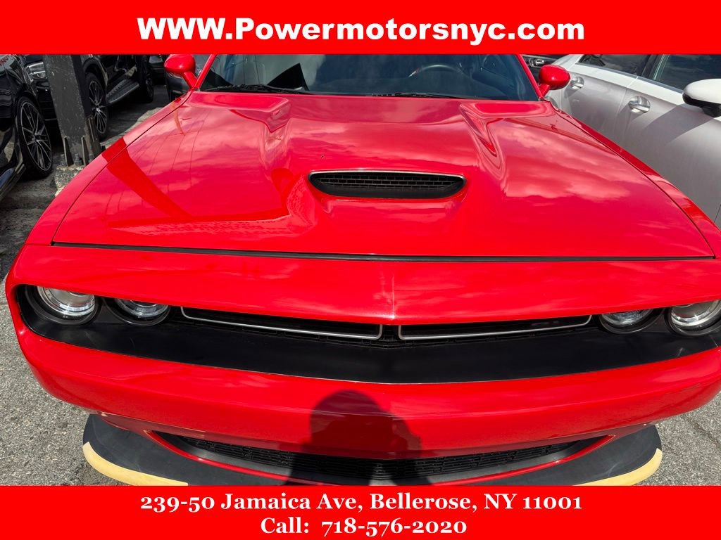 Used 2019 Dodge Challenger GT RWD image 4