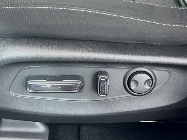 Certified 2025 Honda CR-V EX image 17